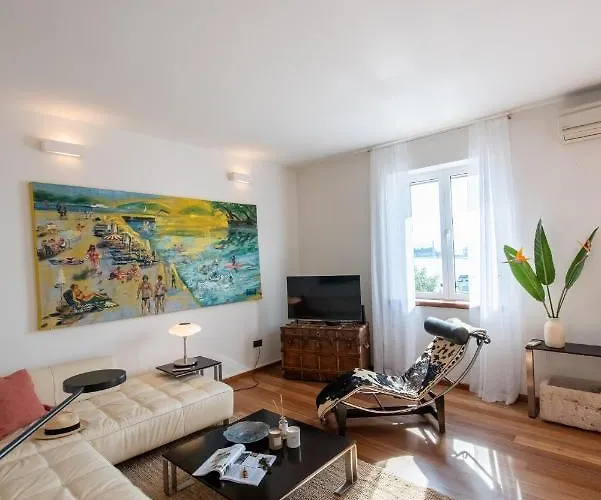 Airy Seafront 1920s Split