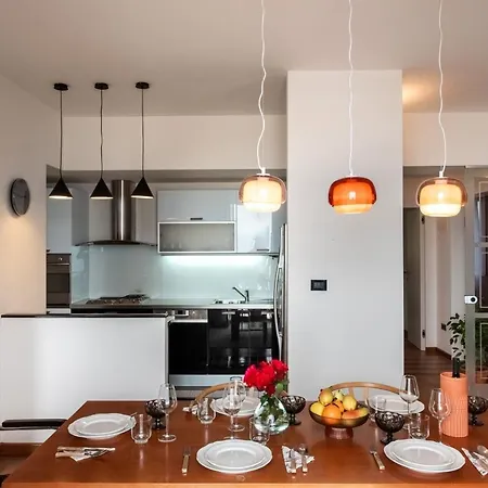 Airy Seafront 1920s Apartment