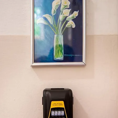 Airy Seafront 1920s *