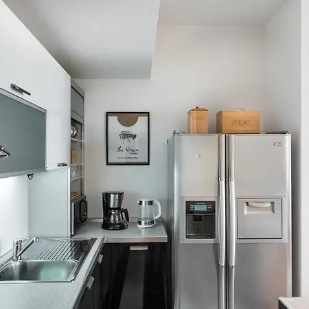 Airy Seafront 1920s * Split