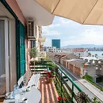 Апартаменты Spacious 3br Seaview Near Old Town & Сплит