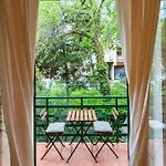 Апартаменты Spacious 3br Seaview Near Old Town &